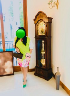 Roshel Perera - puta in Colombo Photo 5 of 8