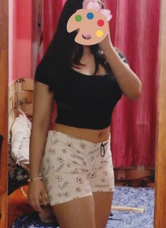 Roshelle & Sinthuja- Battaramulla - escort in Colombo Photo 16 of 18