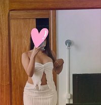 Roshelle & Sinthuja- lesbians - escort in Colombo