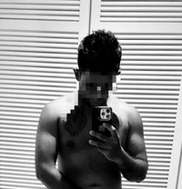 Roshen Love 69 - Acompañantes masculino in Colombo