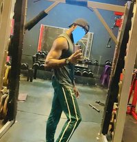 Roshen - Male escort in Colombo