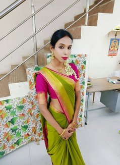 Roshini Doll - Acompañantes transexual in Bangalore Photo 3 of 13