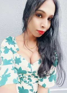 Roshini Doll - Transsexual escort in Bangalore Photo 3 of 17