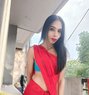Roshini Hot - Acompañantes transexual in Bangalore Photo 1 of 9