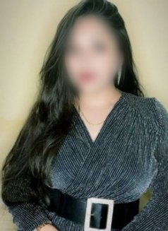 Roshini - escort in Mumbai Photo 7 of 8