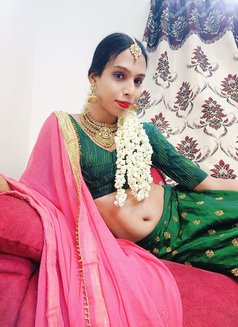 Roshini Sexy Doll - Transsexual escort in Bangalore Photo 7 of 15