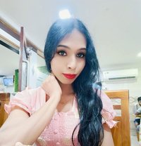 Roshini Sexy Doll Mallu - Acompañantes transexual in Bangalore Photo 1 of 6