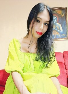 Roshini Doll Sexy Versatile Mallu Shemal - Transsexual escort in Bangalore Photo 15 of 17
