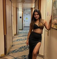 Roshna Cam Show or Real Meet - puta in Hyderabad