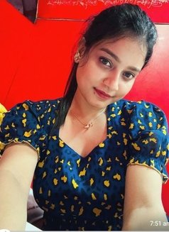 Roshni Call Me Provide Best Genuine Ser - escort in Thiruvananthapuram Photo 1 of 3