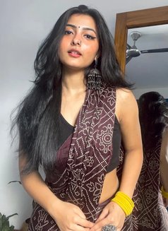 Roshni Escort - puta in Nagpur Photo 1 of 3