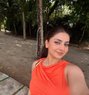 Roshni Escort Service - puta in Gurgaon Photo 1 of 3