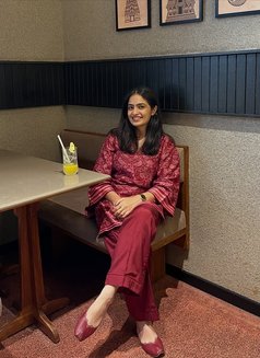 Roshni Escort Service - puta in Udaipur Photo 2 of 2