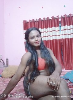 Roshni Here - Transsexual escort in Kolkata Photo 2 of 14
