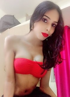 Roshni Hot and Cool Mallu Shemale - Transsexual escort in Bangalore Photo 8 of 8