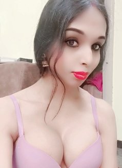 Roshni hot and Sexy - Transsexual escort in Bangalore Photo 9 of 9