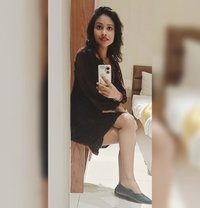 Roshni Independent: Cam Session $ Real - escort in Surat