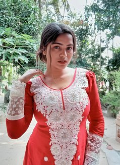 Roshni - escort in Chennai Photo 2 of 3