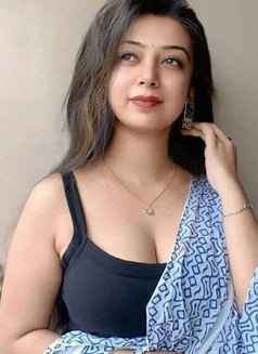 Roshni - puta in Chennai Photo 4 of 5