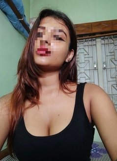 Roshni - escort in Gurgaon Photo 3 of 3