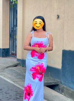 Roshni - escort in Hyderabad Photo 1 of 5