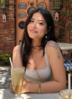 Roshni - escort in Mumbai Photo 2 of 3