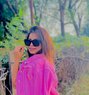 Roshni - escort agency in Mumbai Photo 1 of 5