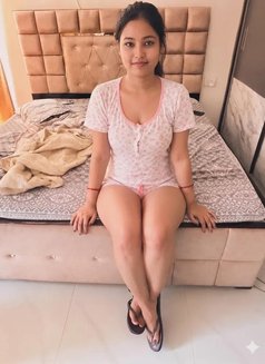 Roshni - escort in New Delhi Photo 2 of 3