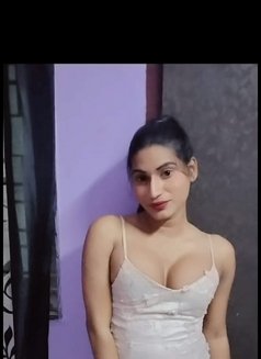 Roshni - Transsexual escort in Hyderabad Photo 1 of 2