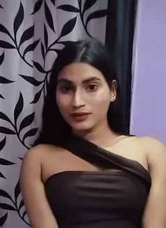 Roshni - Transsexual escort in Hyderabad Photo 2 of 2