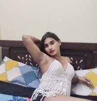 Roshni - Transsexual escort in Hyderabad