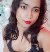 Roshni - Transsexual escort in Pune