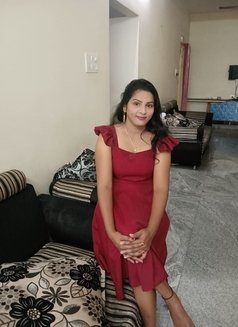 Roshni Joshi Real Meet Cam Service 24/7 - escort in Coimbatore Photo 1 of 1