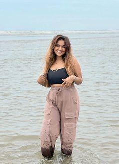 Roshni - escort in Pune Photo 12 of 14