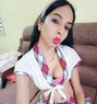Roshni sexy queen - Transsexual escort in Chennai Photo 8 of 14
