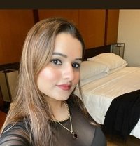 Roshni Yadav Available - escort in Mumbai Photo 1 of 3