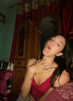 Rosi - Transsexual escort in Kathmandu Photo 7 of 8