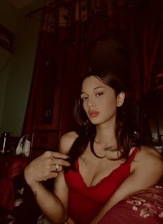 Rosi - Transsexual escort in Kathmandu Photo 8 of 8