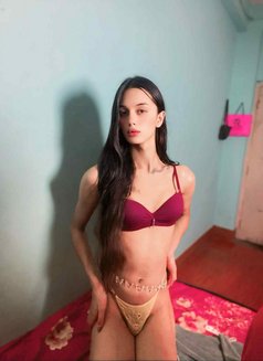 Rosi - Transsexual escort in Kathmandu Photo 9 of 11