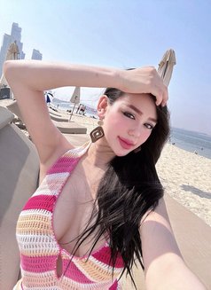 Elina - escort in Abu Dhabi Photo 1 of 7