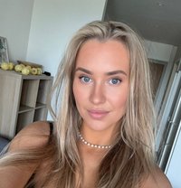Rosie - escort in Dubai