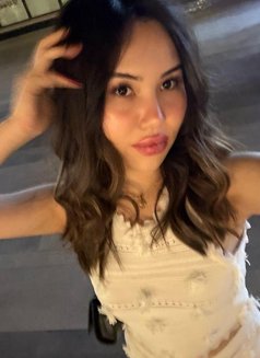 Rosita - escort in Dubai Photo 5 of 28