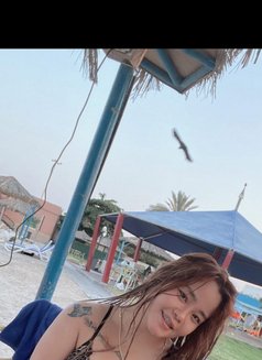 Ross - puta in Dubai Photo 9 of 10