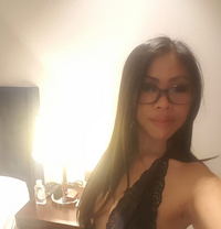 Rossa , real love squirting - escort in Macao