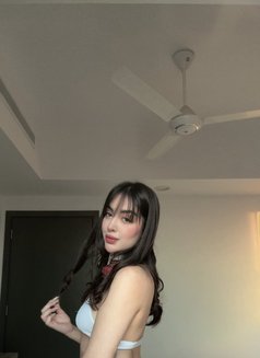 Rossa - puta in Muscat Photo 2 of 9