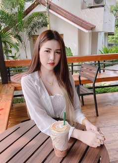 Rossa Massage - puta in Jakarta Photo 2 of 4