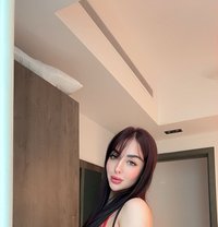 Rossa new - escort in Muscat