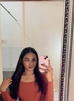 Rosse Leonna - Acompañantes transexual in Bali Photo 1 of 10