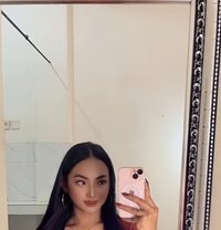 Rosse Leonna - Acompañantes transexual in Bali Photo 1 of 10