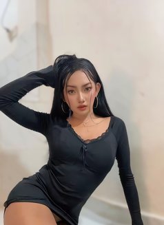 Rosse Leonna - Acompañantes transexual in Bali Photo 3 of 10